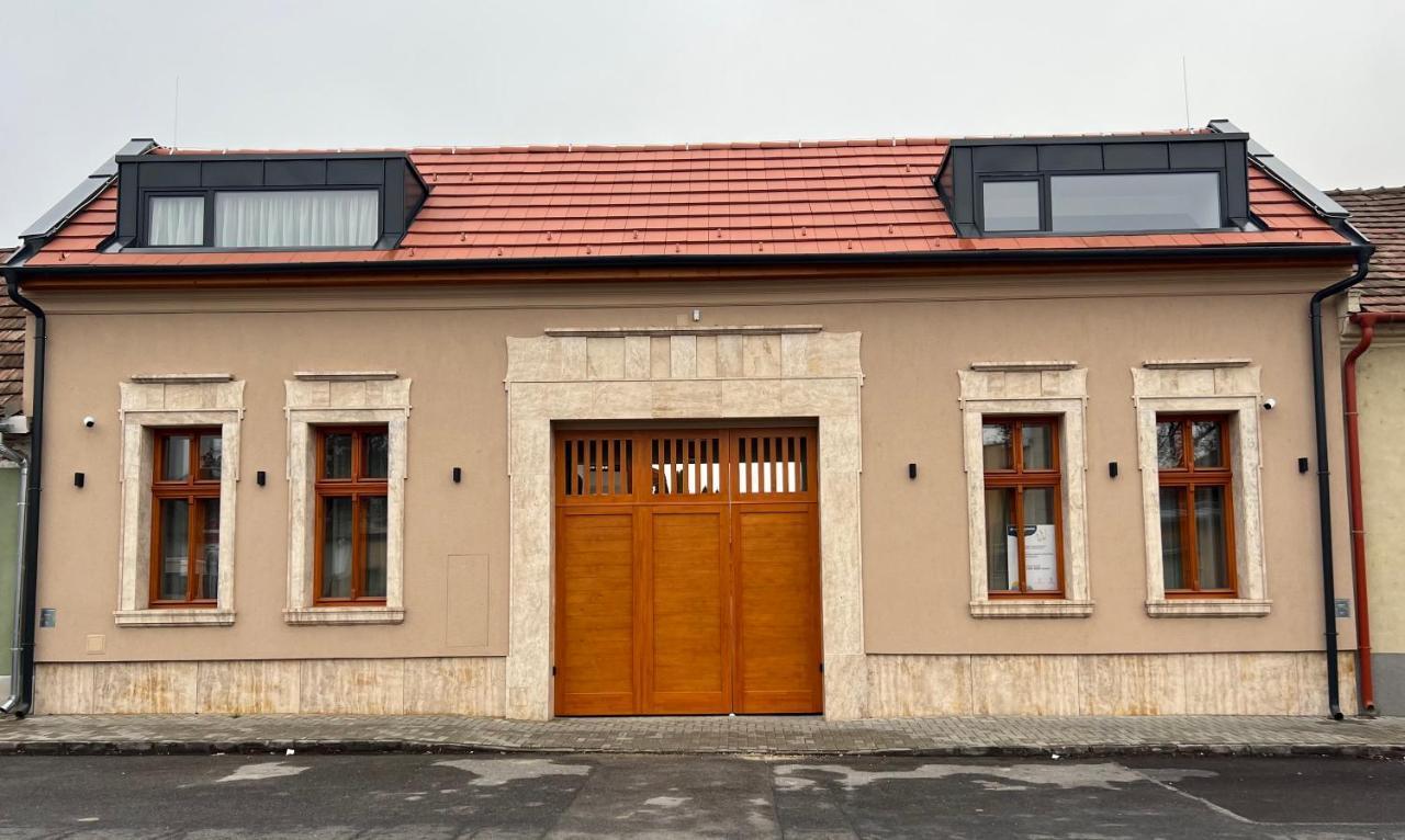 H11 Rooms Esztergom Buitenkant foto