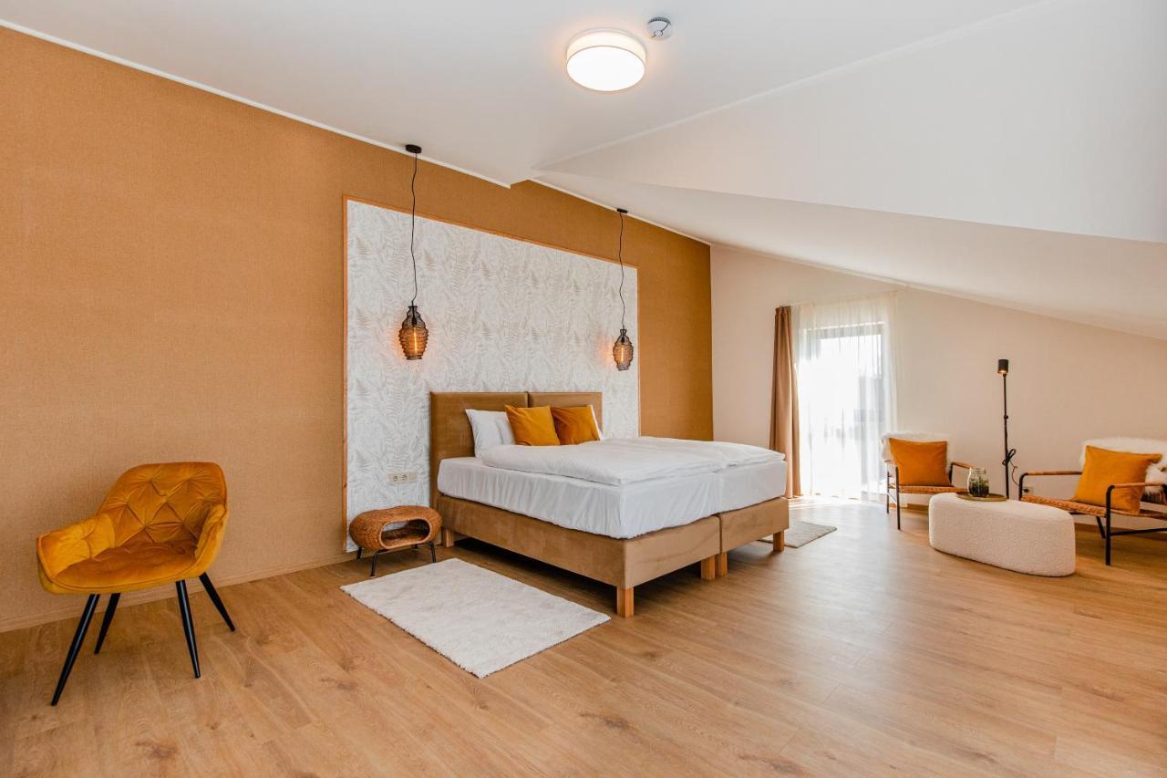 H11 Rooms Esztergom Buitenkant foto