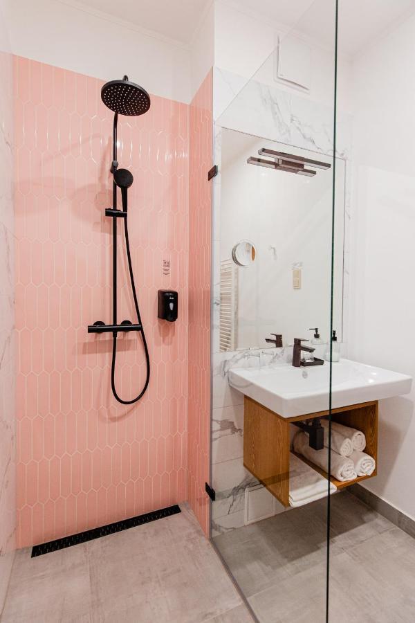 H11 Rooms Esztergom Buitenkant foto