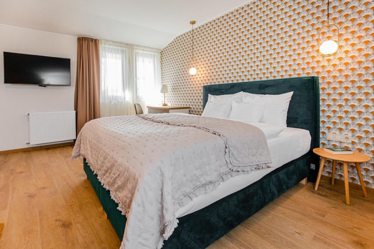 H11 Rooms Esztergom Buitenkant foto